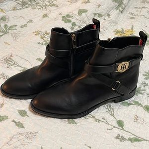 Tommy Hilfilger Twrant-R Booties